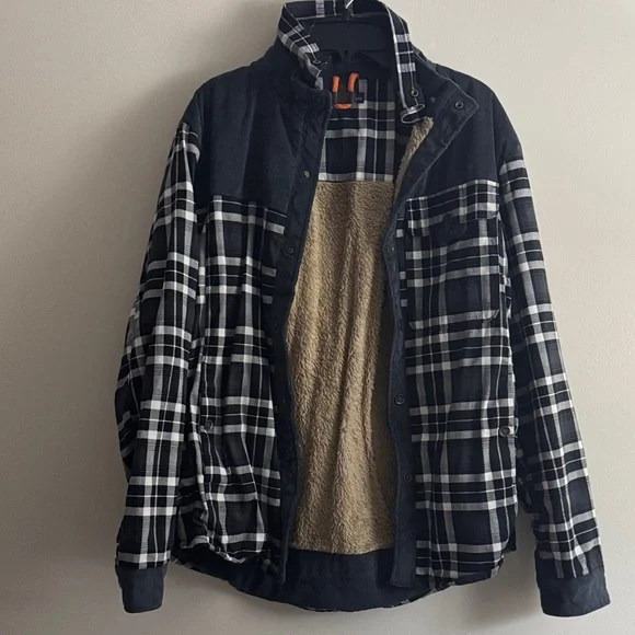 Men's Black and Tan Plaid Heavy Jacket - Picture 1 of 2